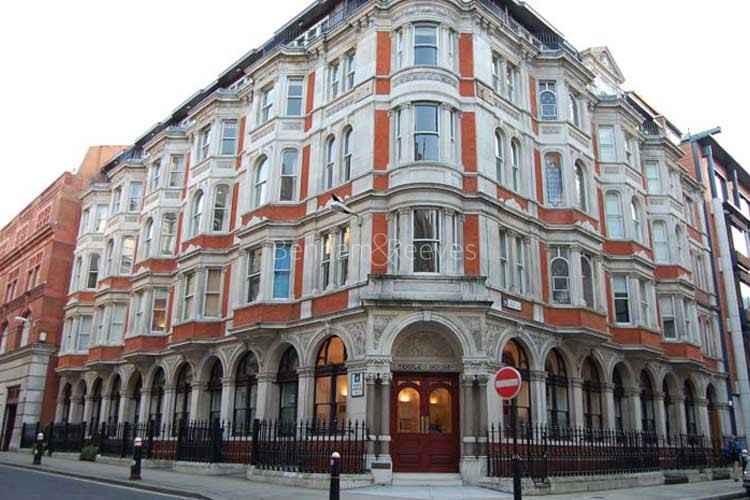 Londone Banner Img 1