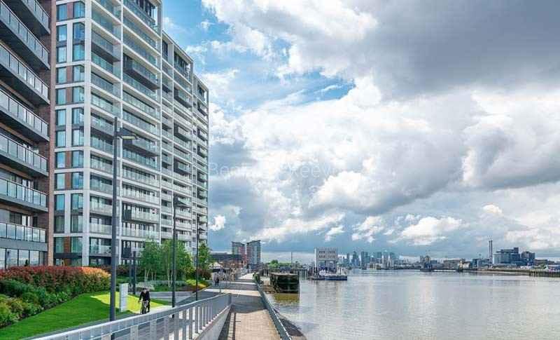 Londone Banner Img 1