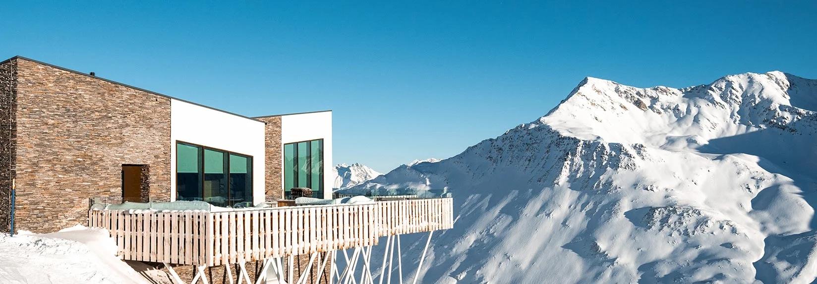 The Alpinist interior banner 9